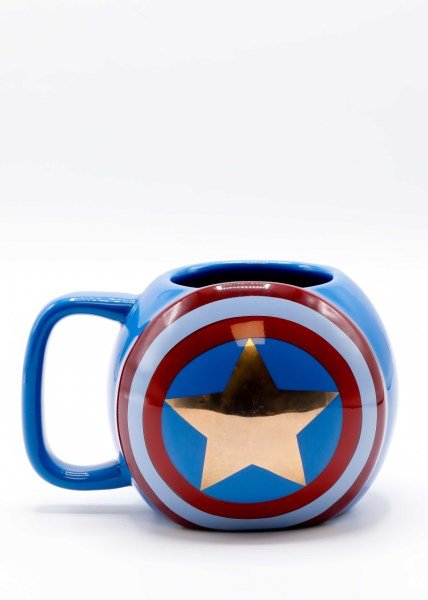 CPTN A. MUG